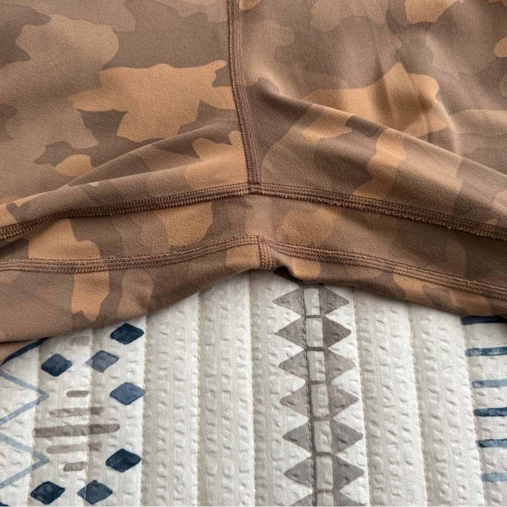 Lululemon Align High-Rise Pant 25" in Heritage 365 Camo Beige Multi - Picture 5 of 6